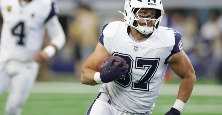 Buy/Sell for Cowboys vs Cardinals in Week 9