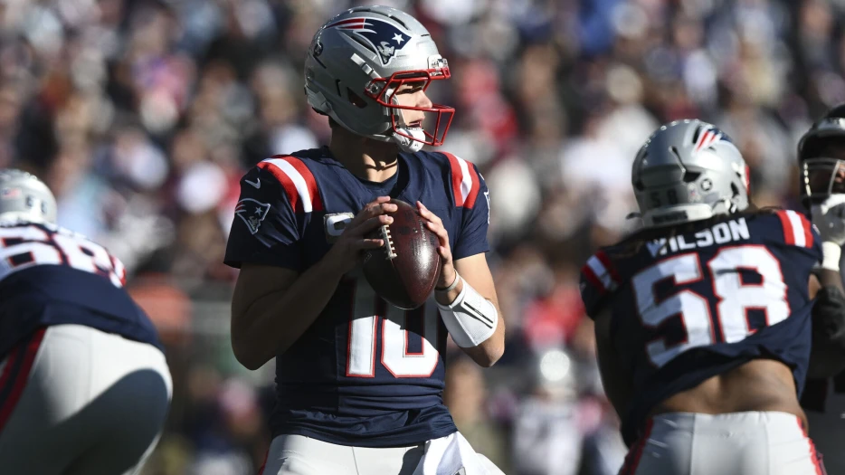 Drake Maye Surpasses Impressive Patrick Mahomes Streak In Week 9