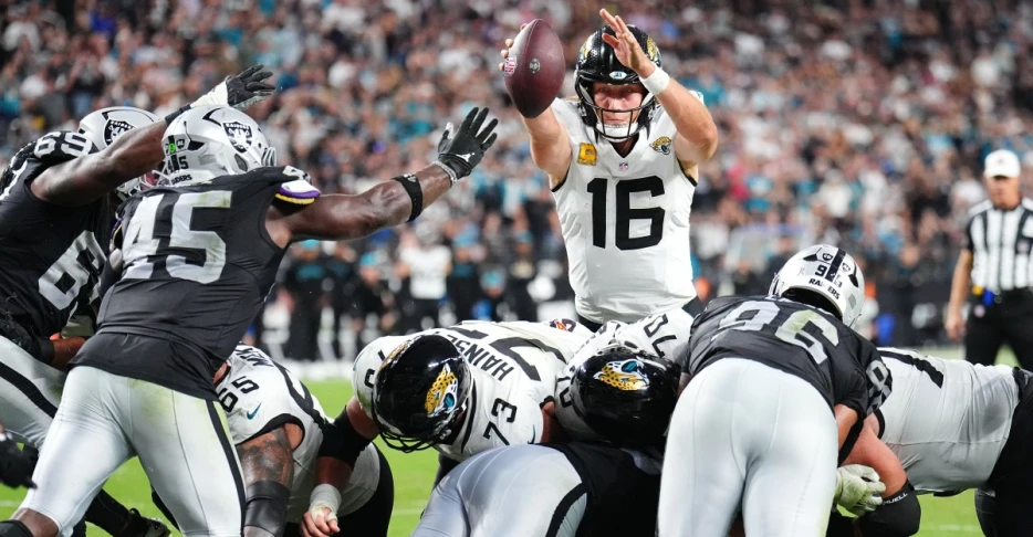 Jaguars Hit Jackpot in Vegas; move to 5-3