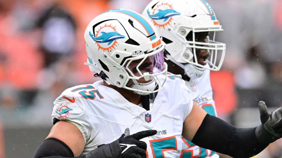 Potential Patriots Trade Target Off Board As Eagles Reportedly Land Jaelan Philips