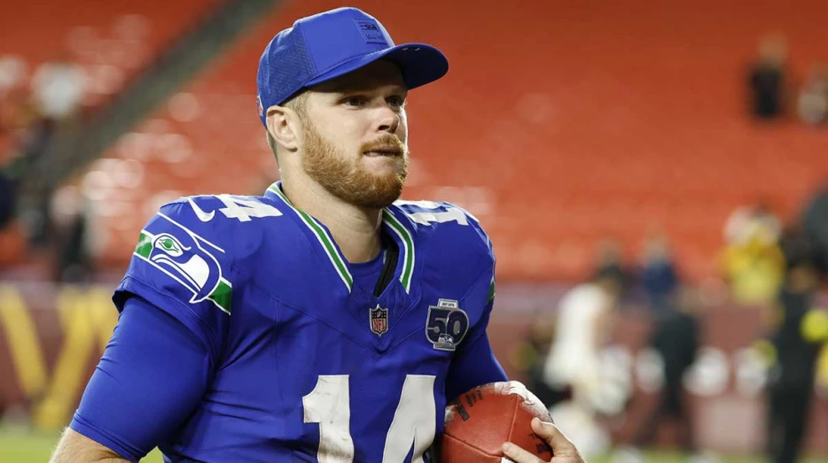 Seahawks’ Sam Darnold reaches unthinkable Michael Vick territory after unreal SNF half