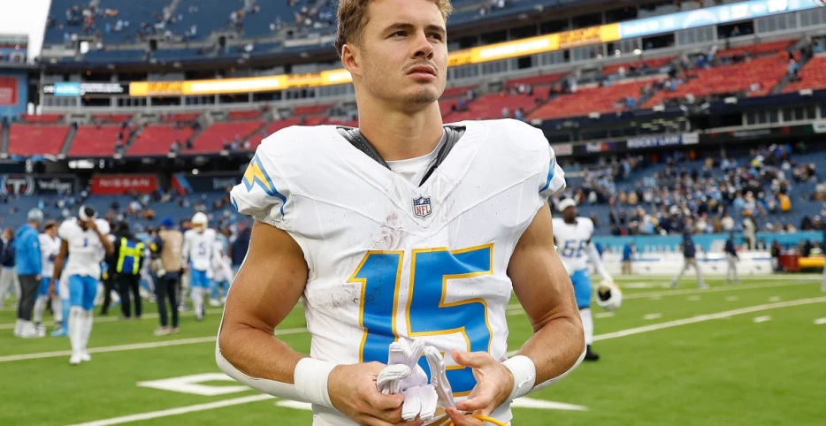 Chargers Power Rankings Roundup: Bolts fall despite win over Titans