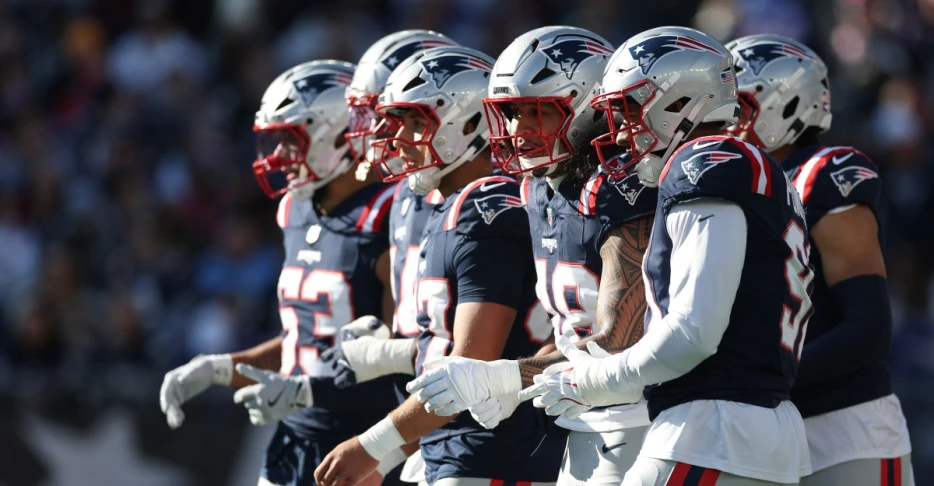 Patriots position grades from win over Falcons in NFL Week 9