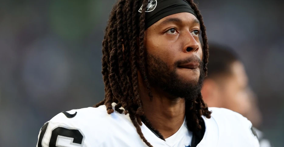 Raiders trade Jakobi Meyers