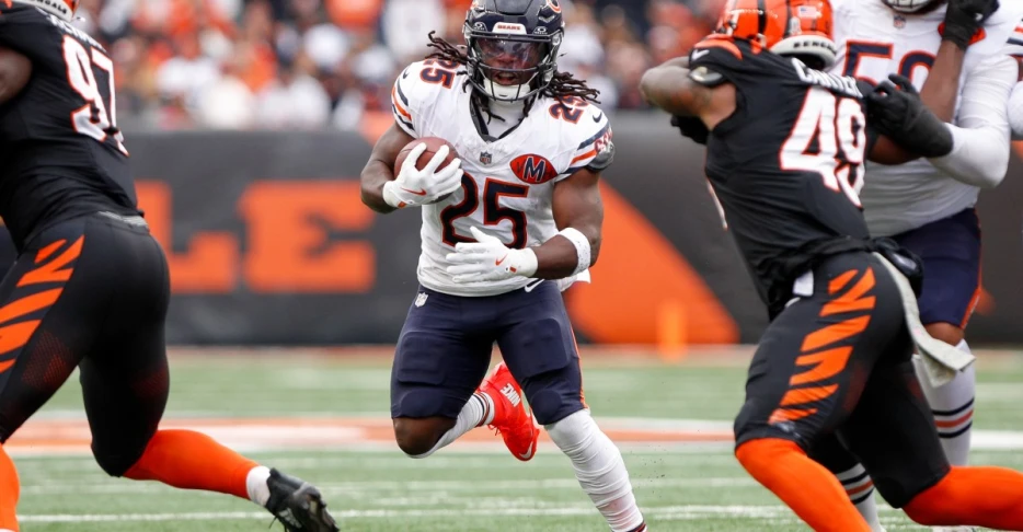 The Bear’s Den, November 4, 2025