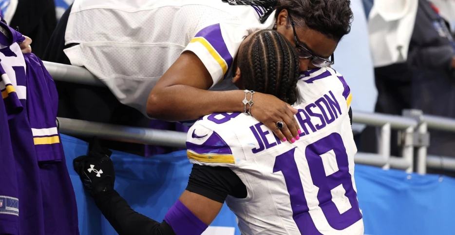 Week 9 POSTGAME Roundtable: Vikings Tame Lions, Return to .500