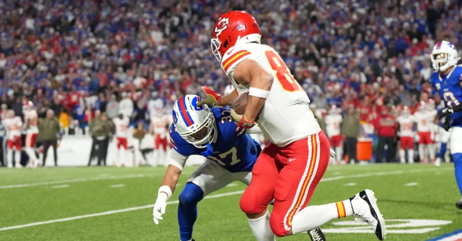 Chiefs-Bills snap counts: Kansas City offense leaned on light personnel