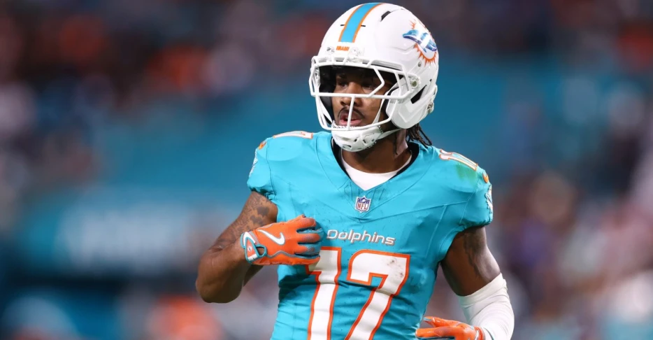 Dolphins trade rumors did not materialize on Tuesday – Why?