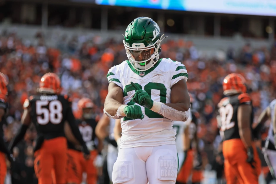 New Details on Why NY Jets Didn’t Also Trade Breece Hall, Jermaine Johnson on Tuesday