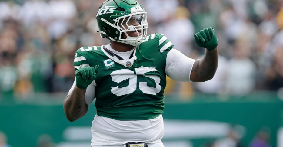 What Quinnen Williams does to instantly improve the Cowboys’ defense