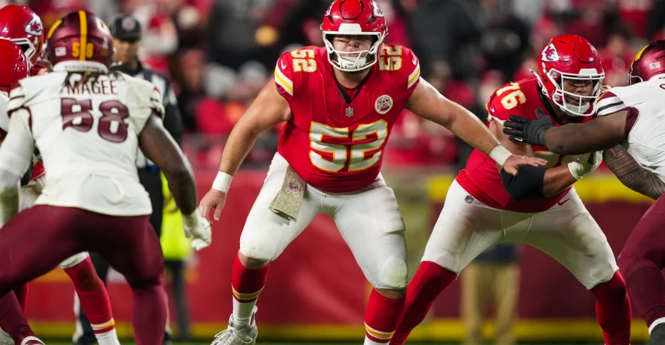 Chiefs News 11/6: PFF names Creed Humphrey as Chiefs player of season