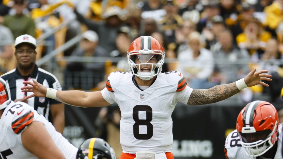 Mike McDaniel: Our job is to make Dillon Gabriel look like a rookie