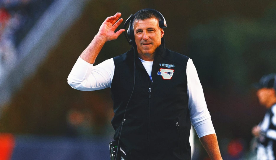 Mike Vrabel Won't Say if Pats Nearly Made a Trade: 'Deals Are Like Being Pregnant'
