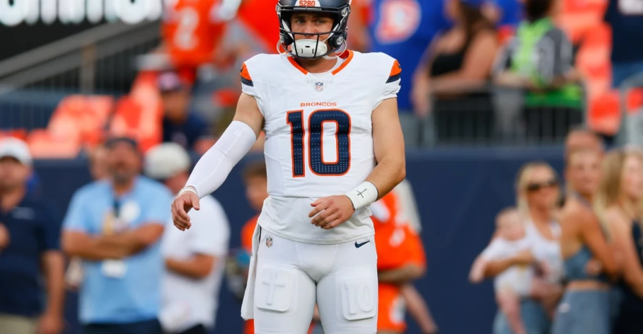 Raiders vs. Broncos: How to watch, TV schedule, streaming and more