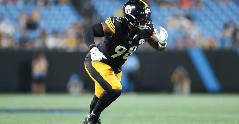 Steelers release DE DeMarvin Leal