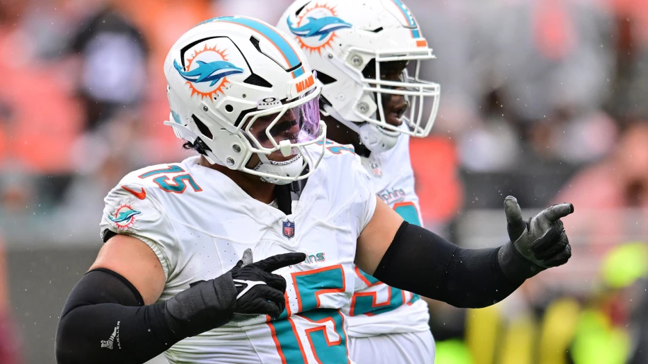 Why Dolphins’ 2025 NFL trade deadline was a spectacular failure