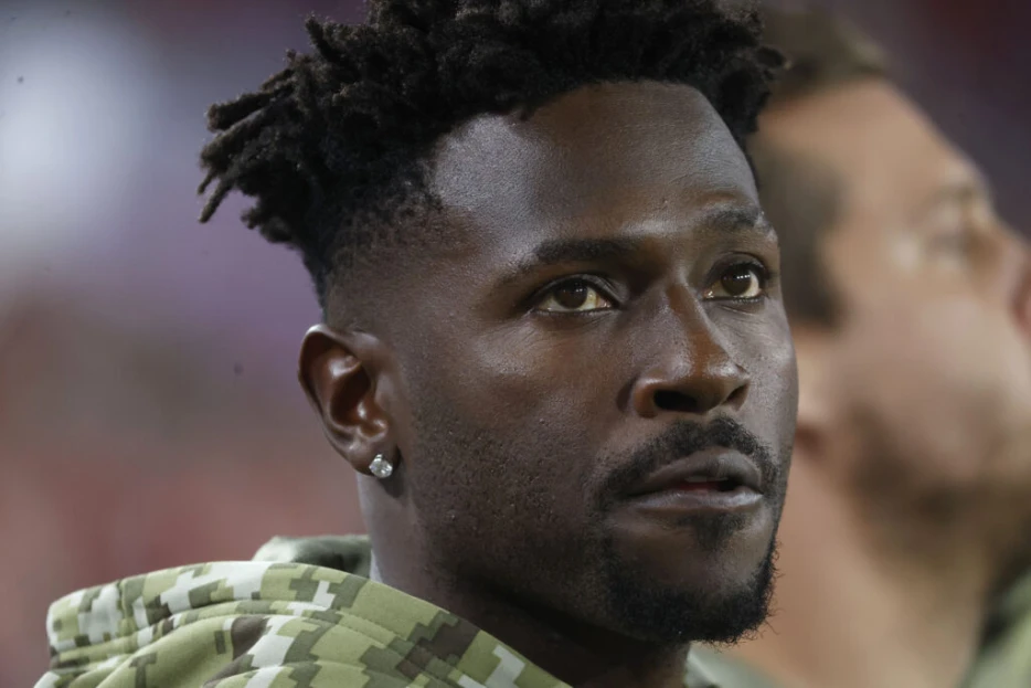 Former NFL WR Antonio Brown Arrested In Dubai