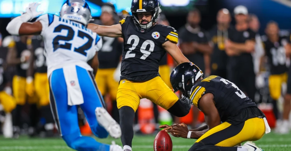 Giants host placekicker for tryout with Graham Gano uncertainty