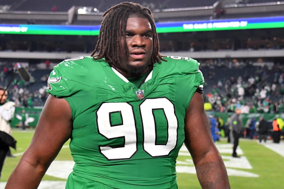 Jordan Davis Doesn’t Give a Fuck About the Cold Weather in Green Bay