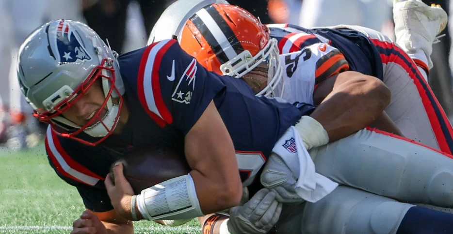 #PostPulpit Mailbag: Is Drake Maye to blame for the high sack total?