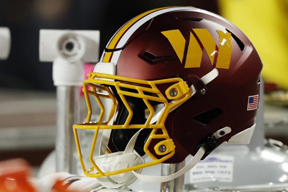 Commanders Elevated WR Robbie Chosen