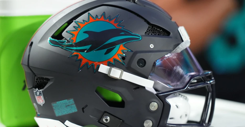 Miami Dolphins announce 2025 NFL Fan of the Year Winners