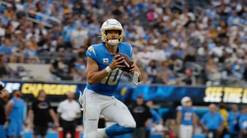 Ryan Clark Believes Justin Herbert Could ‘Gash’ The Steelers With His Legs