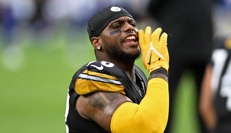 Steelers Re-Sign Recently Released Edge Rusher