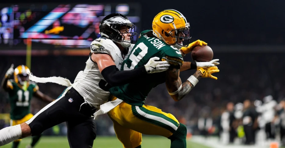 Week 10 NFL Picks: Why are Packers still favored over Eagles?