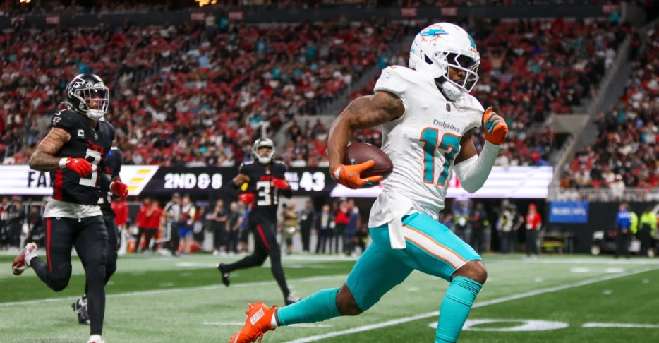 Would a WR or TE trade at the deadline have helped the Broncos offense?