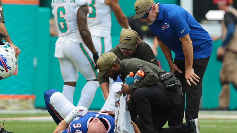 Bills’ defense hit with massive injury blows right at start of Dolphins game