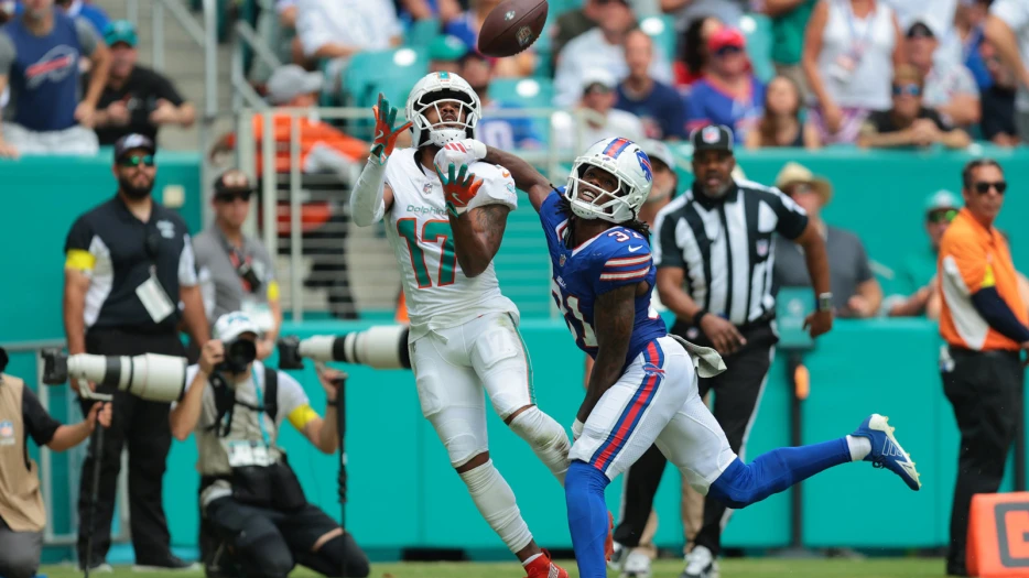 Dolphins WR Jaylen Waddle’s TD vs. Bills brings out all the trade takes
