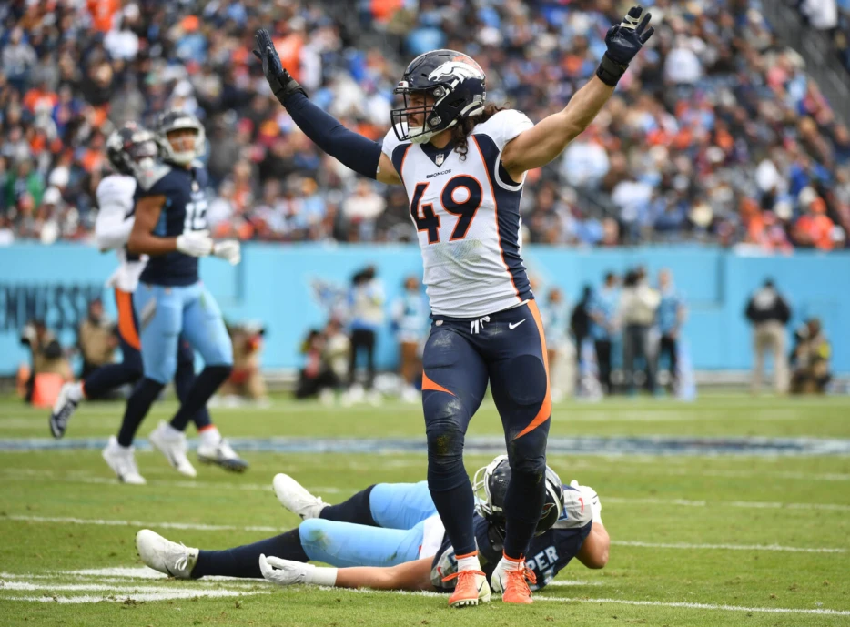 Broncos LB Alex Singleton Had Cancerous Tumor Removed