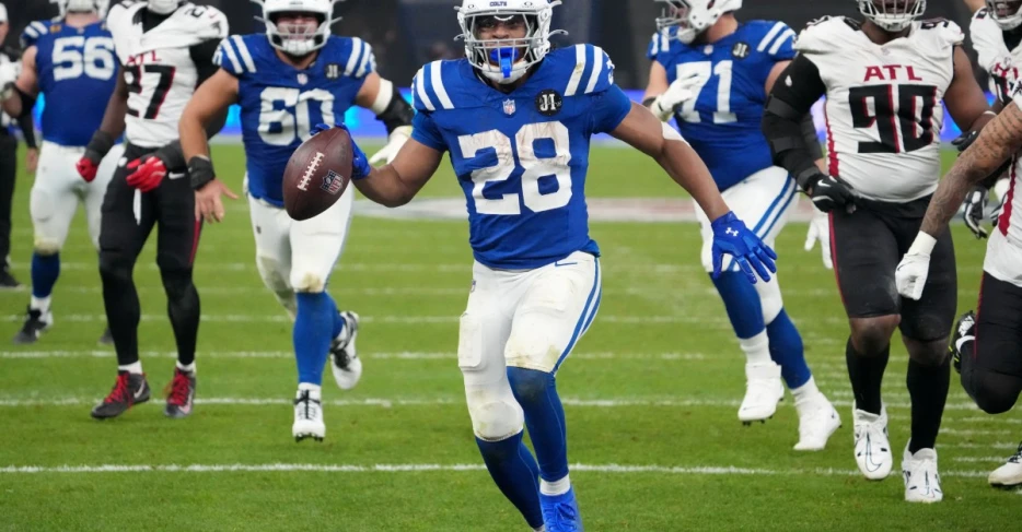 Colts’ Monday Morning Awards: Week 10 vs. Falcons