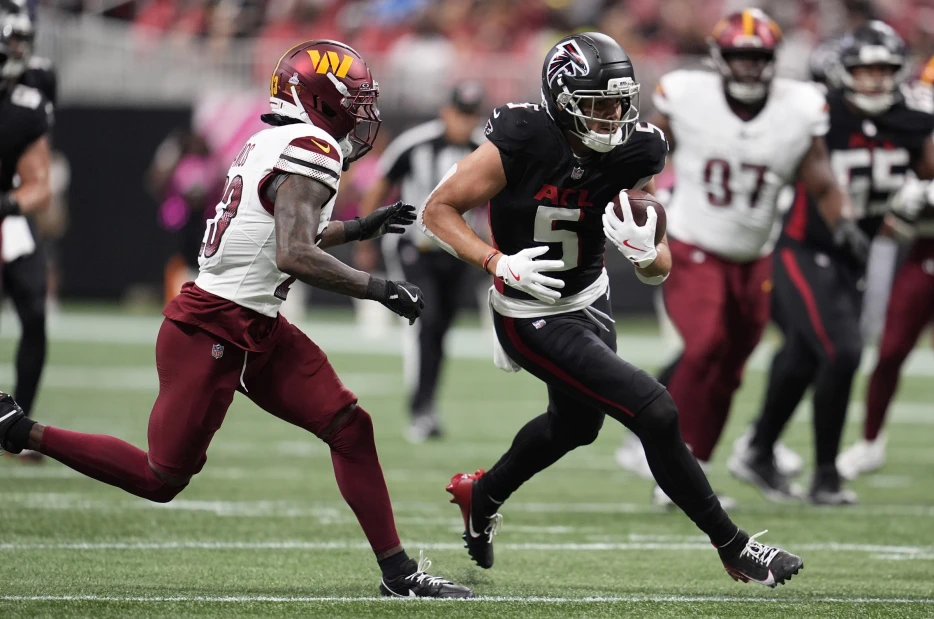 Commanders CB Trey Amos Likely Out For Season With Broken Fibula