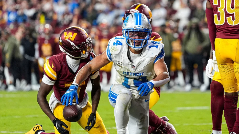 Commanders’ Javon Kinlaw accuses Amon-Ra St. Brown of punching Daron Payne first