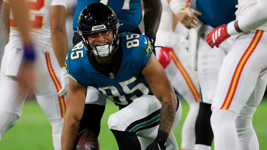 Jaguars make encouraging Brenton Strange injury move