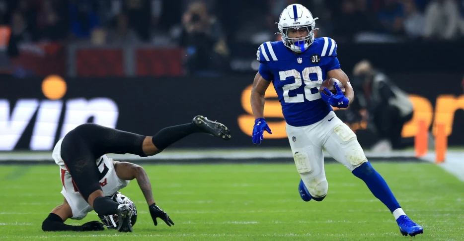 Jonathan Taylor became an International Superstar