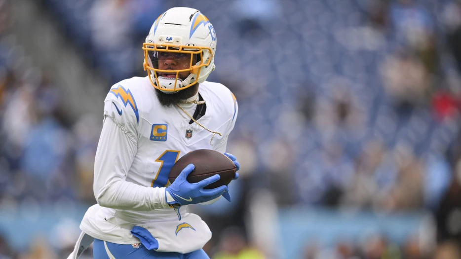 Keenan Allen passes Antonio Gates for receptions in Chargers history