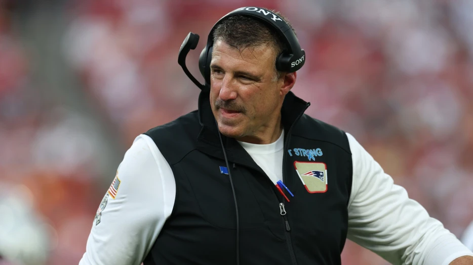 Mike Vrabel Needs Praise For This Aspect Of Patriots’ Win Over Buccaneers