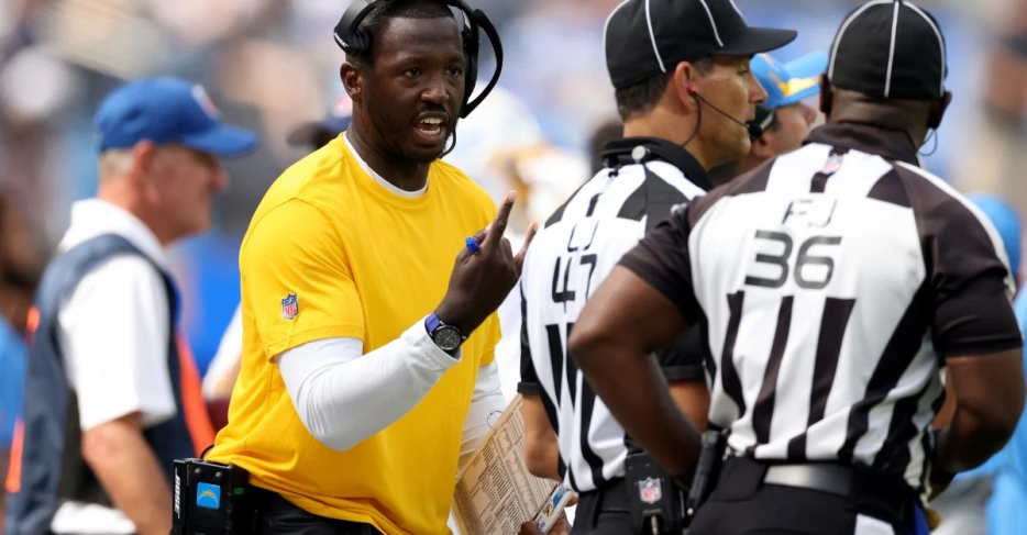 Raiders coaching staff: Get to know Derius Swinton