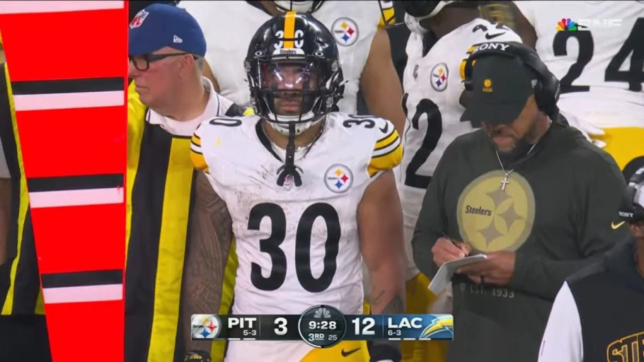 ‘We Gotta Get Him More Touches’: Aaron Rodgers Says Jaylen Warren Needs The Ball More