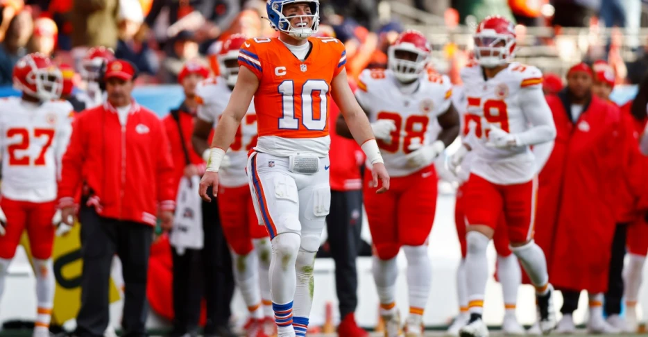 Broncos must beat the Chiefs