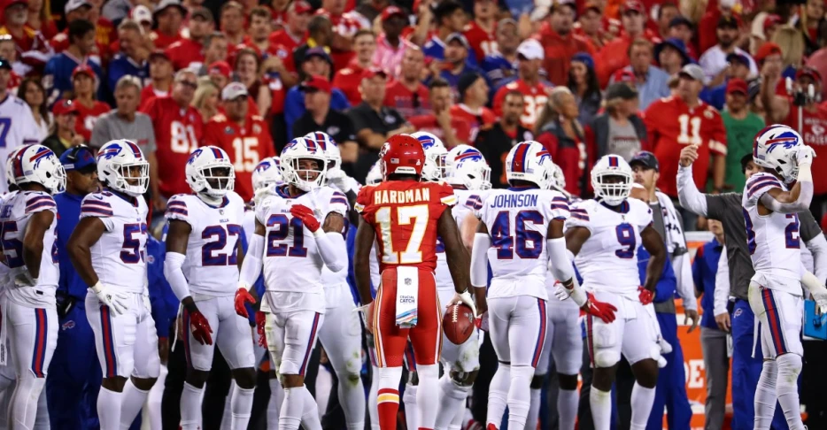 Buffalo Bills sign Mecole Hardman Jr., Super Bowl champion wide receiver