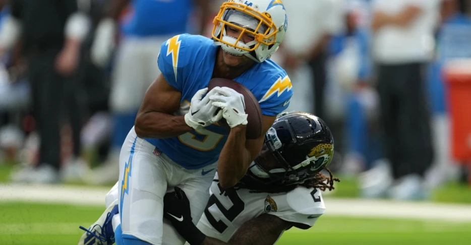 Chargers open up as betting favorites ahead of Week 11 vs. Jaguars