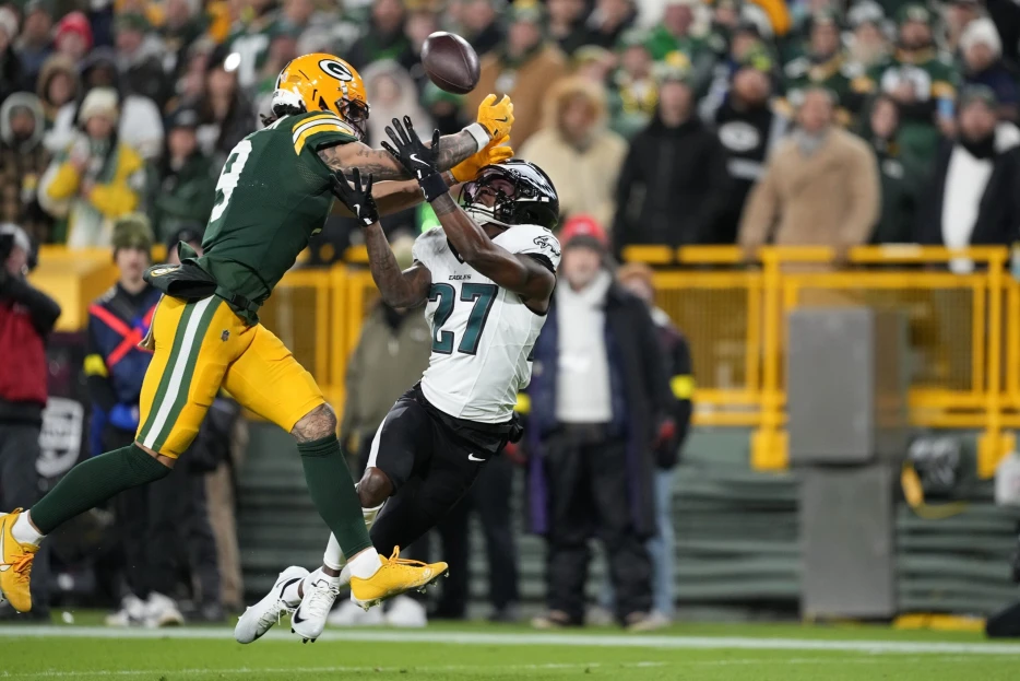 Defense Wins Everything – 25 Immediate Observations from Eagles 10, Packers 7