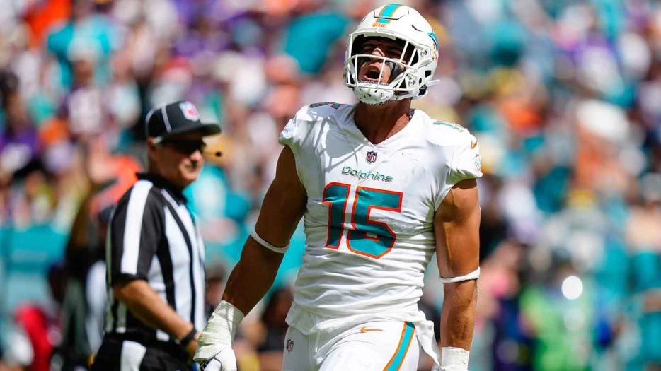 Eagles LB Jaelan Phillips drops instant ‘grateful’ admission after huge debut on MNF