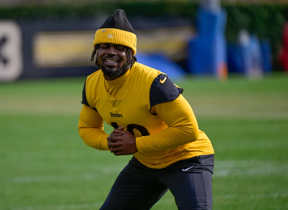 Mike Tomlin Hopeful to Get Steelers Defensive Help Back From Injury
