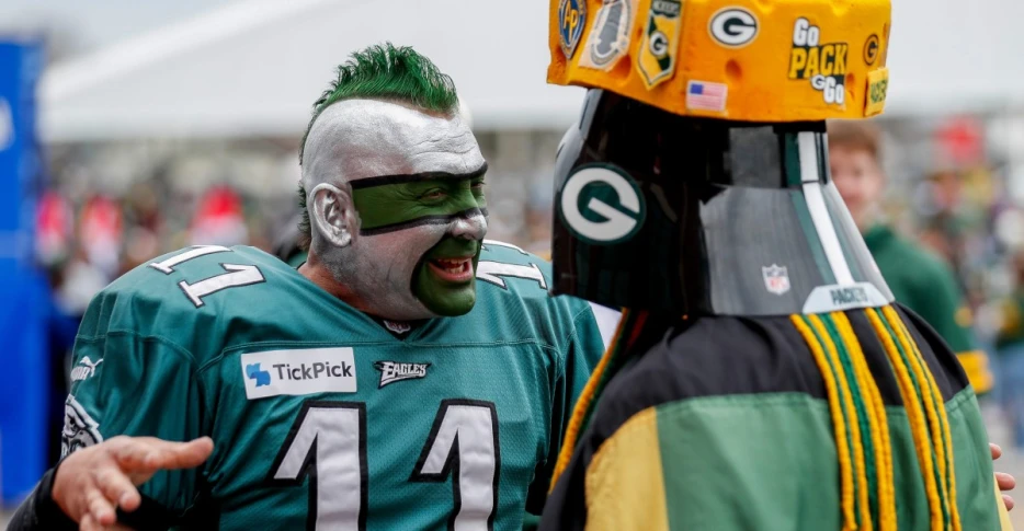 MNF Week 10 live chat: Eagles at Packers