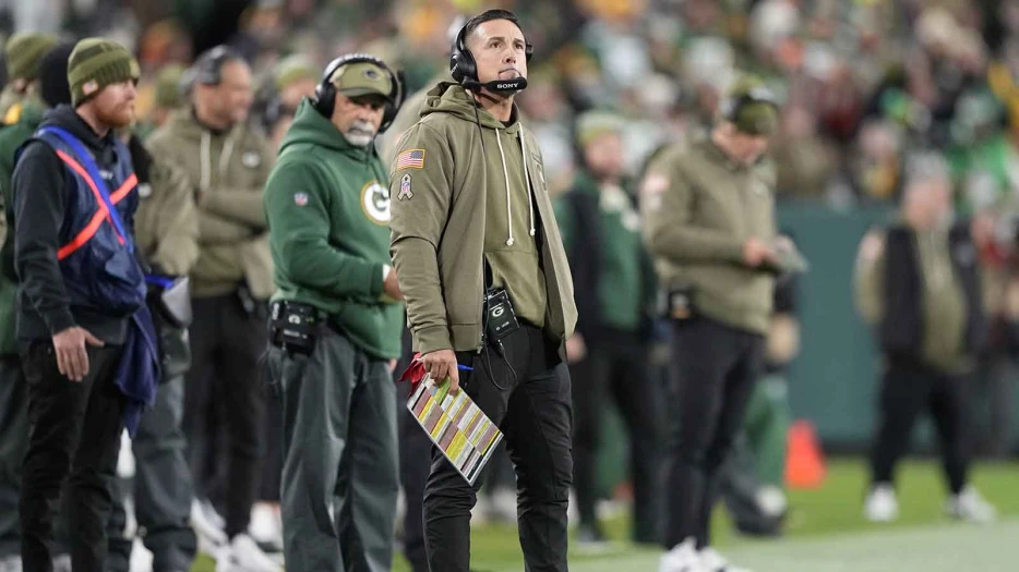 Packers fans want Matt LaFleur’s job after bizarre final drive fail vs. Eagles